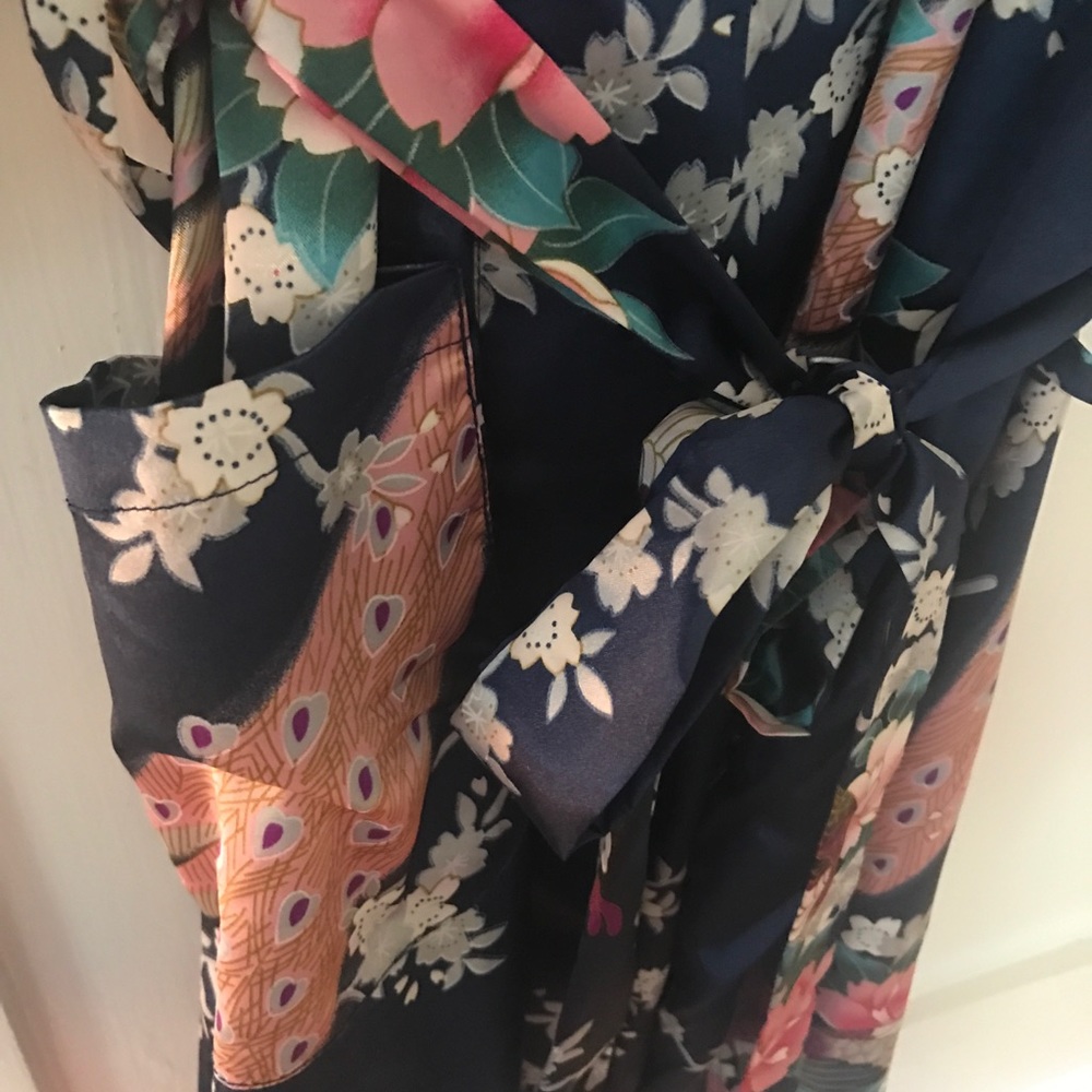 Satin Peacock Robe - Picture 2 of 4